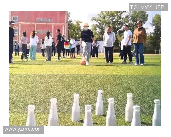 足球明星炫技花式踢球精彩瞬间集锦让你大开眼界的足球艺术表演